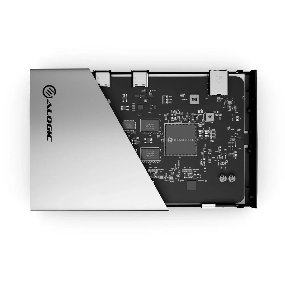 USB-C 전원 공급 기능이 있는 Clarity Max 32인치 UHD 4K 모니터 + Thunderbolt 4 BLAZE 허브